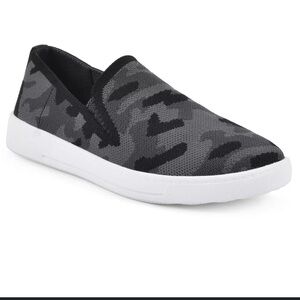 SONOMA GOODS FOR LIFE CATAHOULA WOMEN’S SLIP ON SHOES